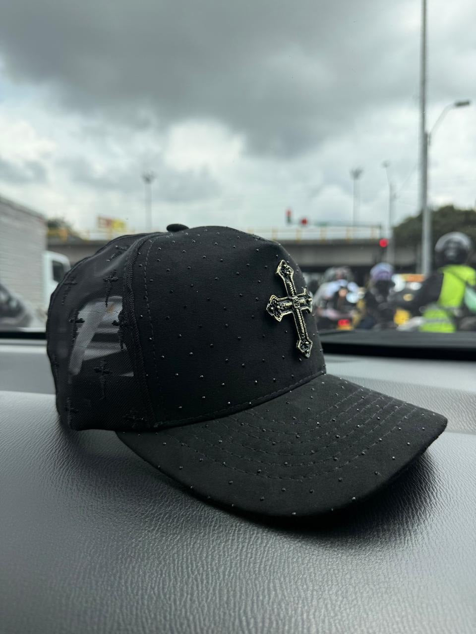 Gorra Cruz Diamante